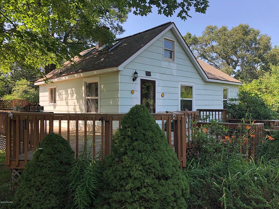 1st image of 3111 McDermott St