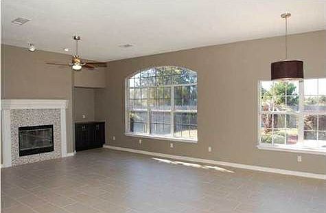 3rd image of 1139 Kelton Blvd