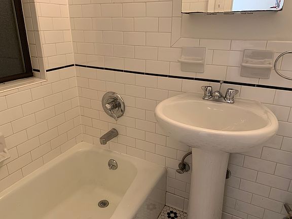 5th image of 235 E 82nd St APT 1B