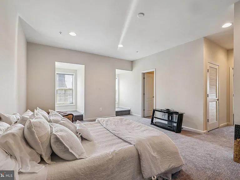 615 River Mist Dr — Photo 46