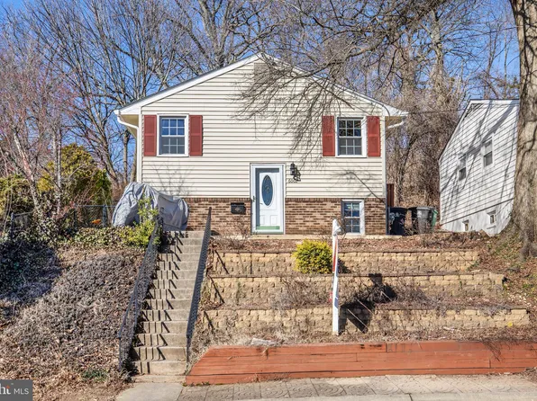 6002 Sheridan St, Riverdale, MD 20737