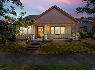 1703 Webb Lake Dr, Silverton, OR 97381