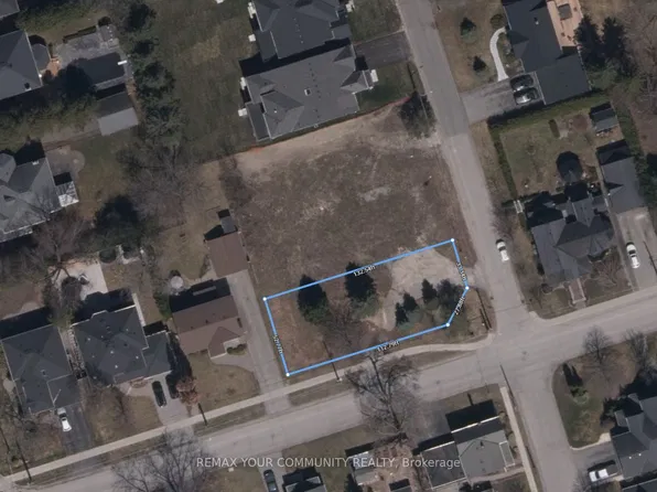 217 Harold Ave, Whitchurch Stouffville, ON L4A 1B2
