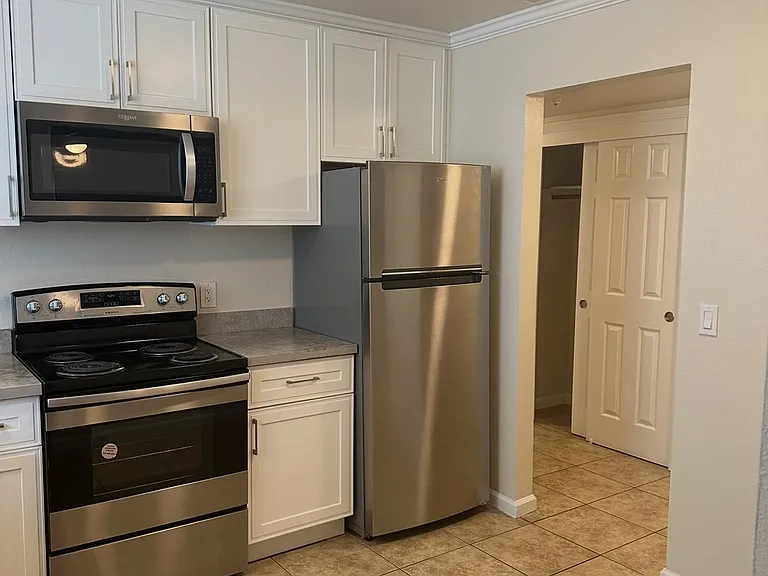 Montecito Boulevard Apartments — Photo 5