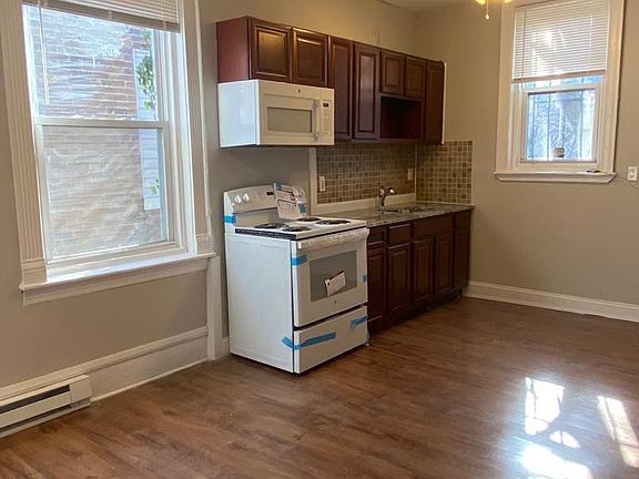 2nd image of 6024 Catharine St #2