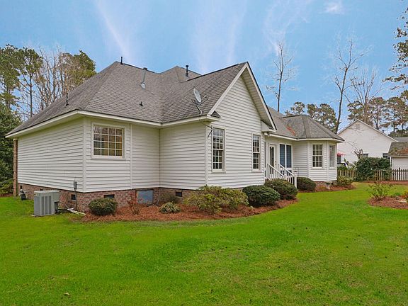 5th image of 210 Templeton Dr
