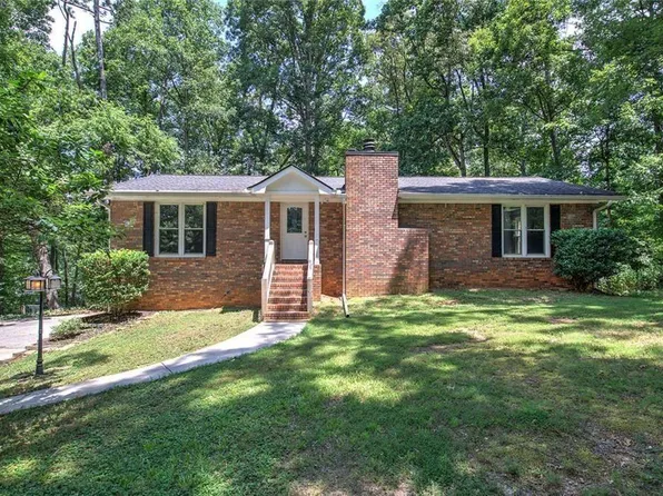 2140 McDuffie Rd, Austell, GA 30106