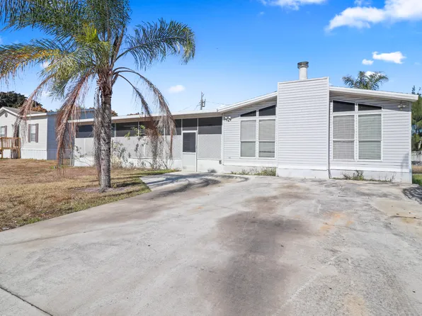 2671 SE Janet Street, Stuart, FL 34997