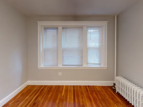 11 Gray St APT 3, Cambridge, MA 02138