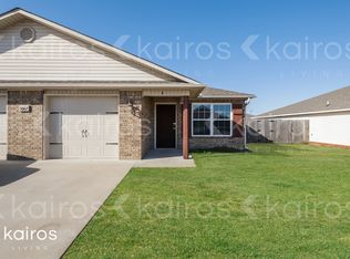 5002 Thomas St UNIT B, Siloam Springs, AR 72761