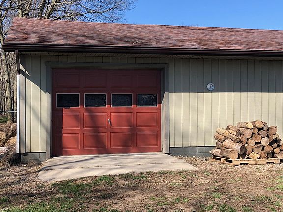4th image of 1016 E Lawn Ave