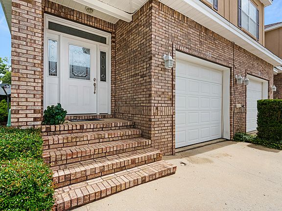 2nd image of 134 Big Oaks Ln #14
