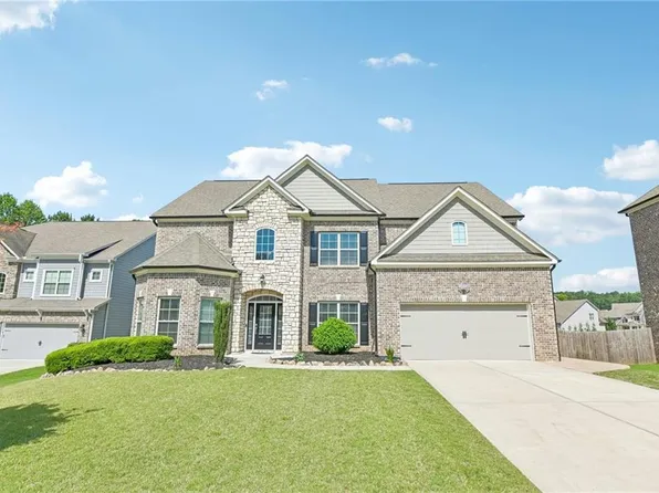 611 La Perla Dr, Buford, GA 30518