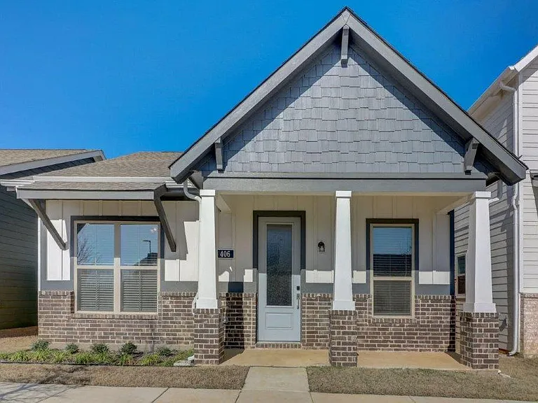 2501 Ascension Blvd — Photo 2