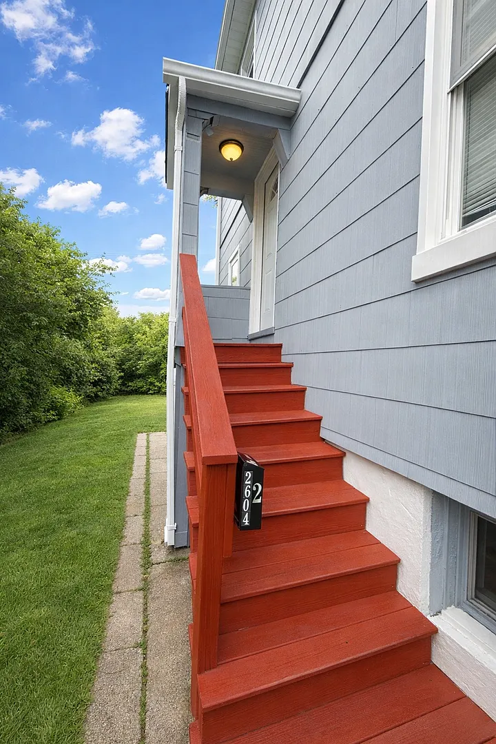2604 Hamilton Ave — Photo 1