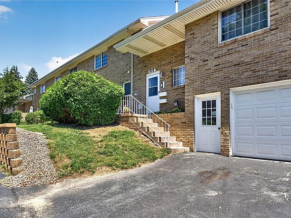 5th image of 1018B Greenleaf Rd