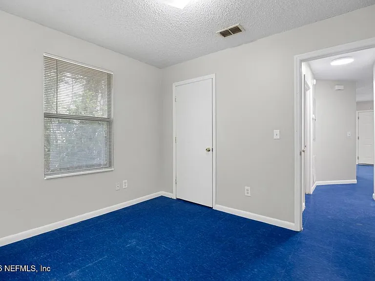 850 Spearing St — Photo 15