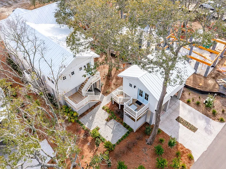 8308 Jack Island Dr — Photo 43