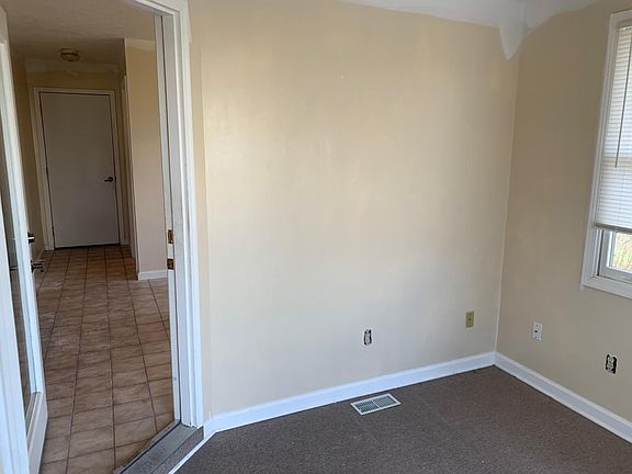 5th image of 5404 W Sudbury Dr