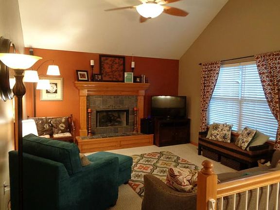 3rd image of 1203 Graystone Dr