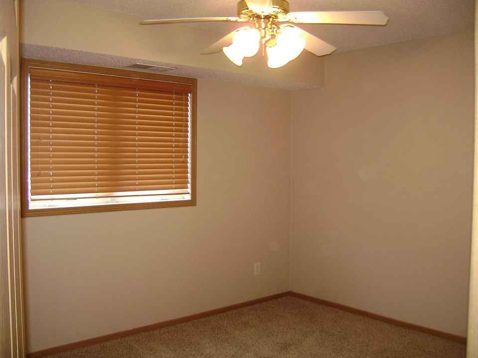 1st image of 880 Lyn Way Unit 102