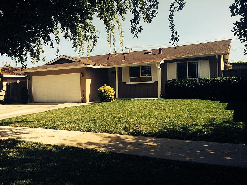 1st image of 1366 Lansing Ave