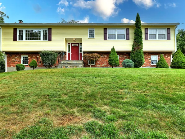 721 North Greenbrier Drive, Orange, CT 06477