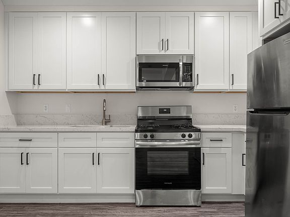 Studio Kitchen