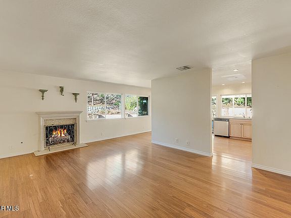 5th image of 931 Driftwood Cir