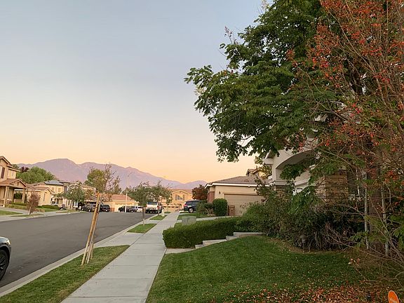 3rd image of 34678 Yale Dr