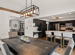 105 Park Ln S, Minnetonka, MN 55305