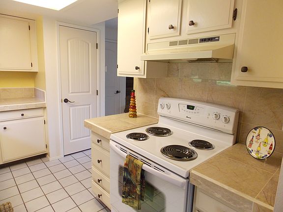 2nd image of 6126 Hogan Dr SE