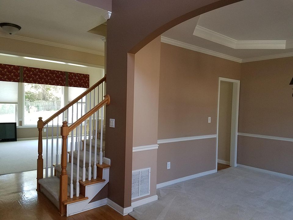 Lead up to amazing Master Suite