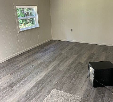 2nd image of 35208 Stackpole Road