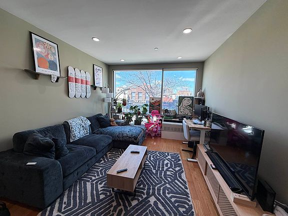 3rd image of 27-15 27th St #6F