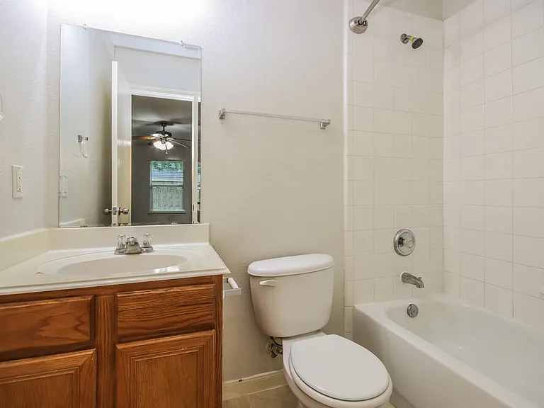 4422 Cannongate Dr — Photo 10
