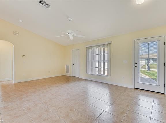 4th image of 4207 10th St W