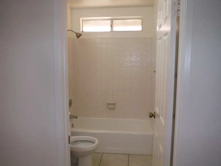 43738 Mona St — Photo 17