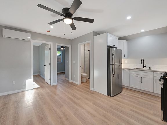 Kitchen / Living room