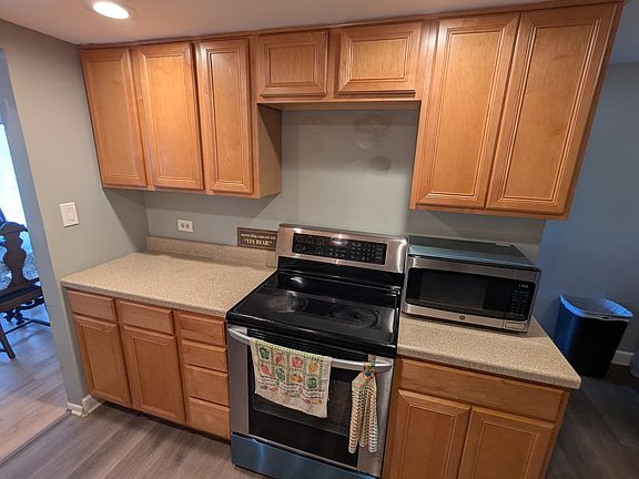 3rd image of 6340 Americana Dr APT 210