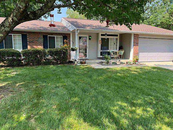 2nd image of 3847 W Woodmere Ct