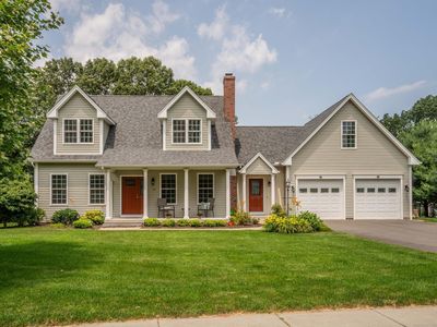 79 Abbey Road, Glastonbury, CT, 06033