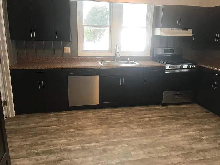 2919 Tamarack Dr — Photo 10