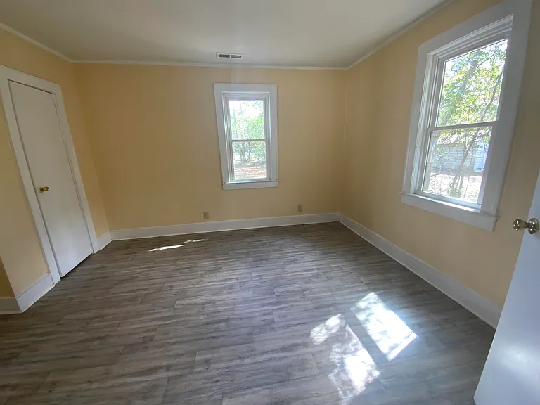 65 Highland Ave — Photo 9
