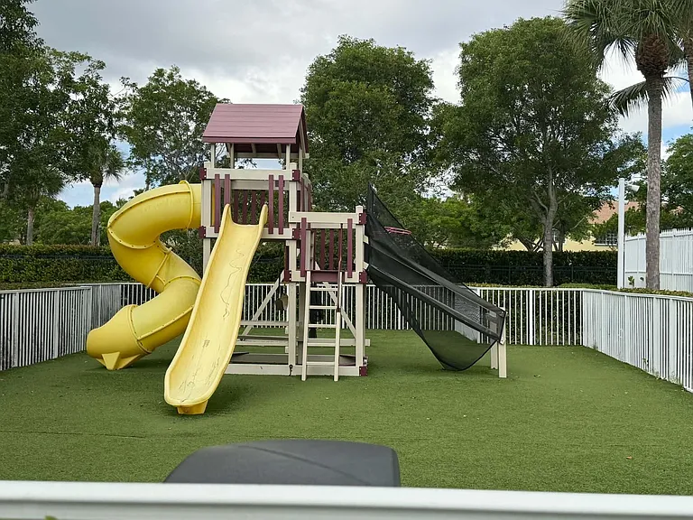 6355 Adriatic Way — Photo 31