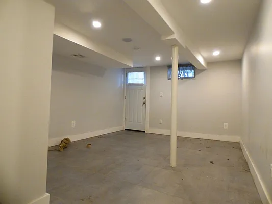 Rented by Premier Metro Realty Corp | media 26