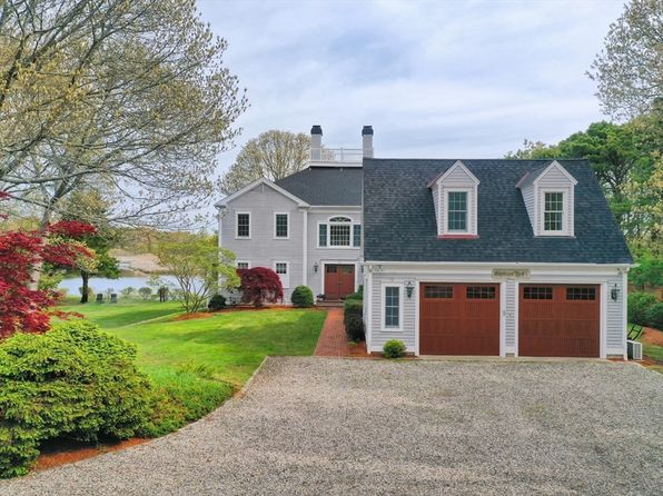 20 Stanley Pl, Barnstable, MA 02630