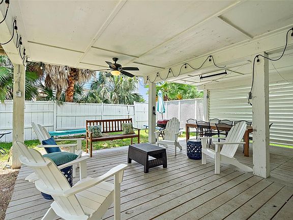 5th image of 4020 Oleander Dr
