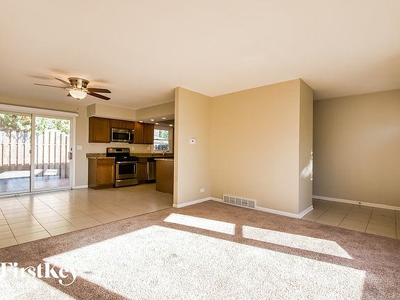 2nd image of 206 Lakeview Dr
