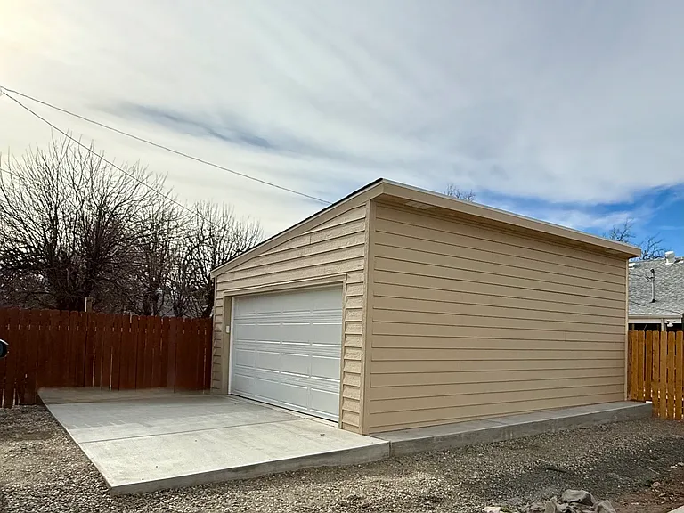 1272 Lansing St — Photo 2